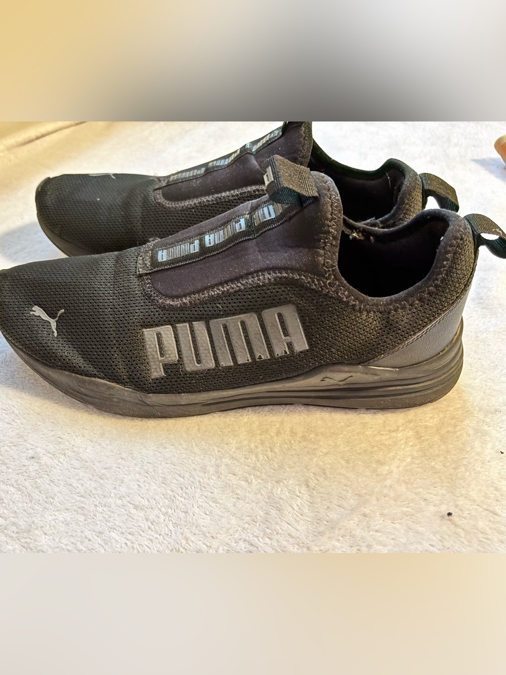 Puma Black Slip-On Mesh Athletic Shoes with Silver Logos - Picture 4 of 6